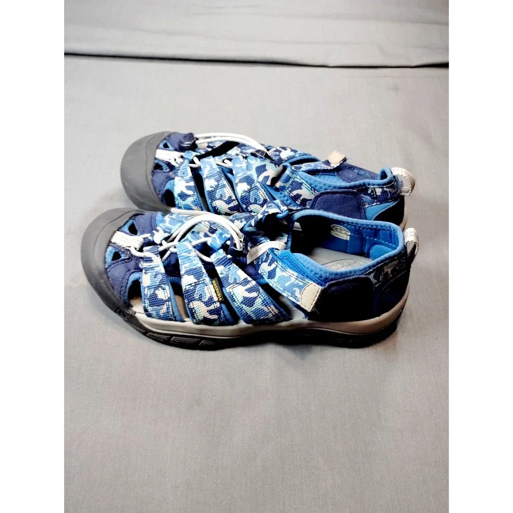 KEEN Newport H2 Unisex Kids Sz 4‎ Sandals Blue Camouflage Closed Toe Waterproof